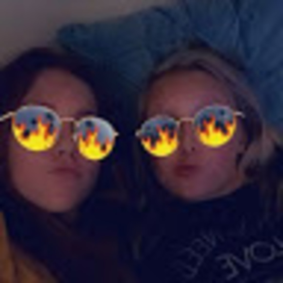 Alexis Stengel - Poshmark Profile Picture of Alexis Stengel (@vbstengel2025) on Poshmark