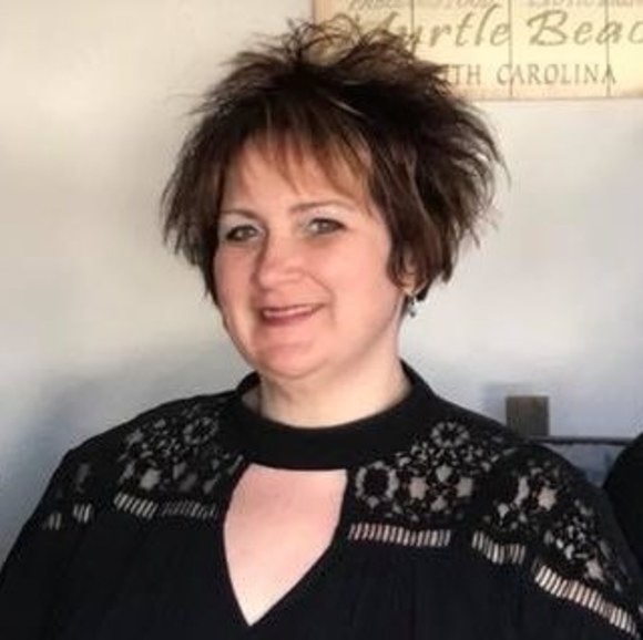 Profile Picture of Carla Mccullough (@ginaxx72) on Poshmark