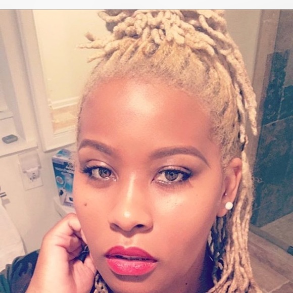 Keasha Davis - Poshmark Profile Picture of Keasha Davis (@iamqueenkae) on Poshmark