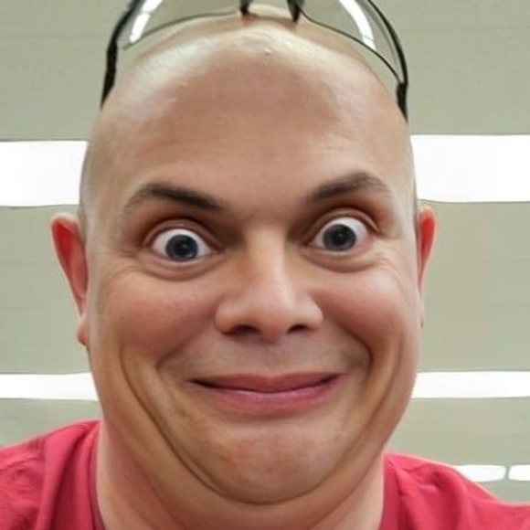 Profile Picture of Chris Schweter (@cjaasg) on Poshmark