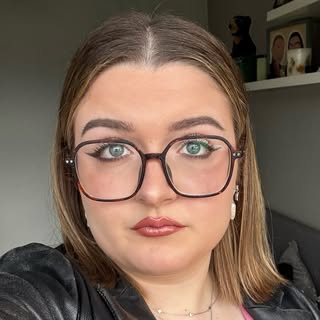 Profile Picture of beth (@beth.brown) on Instagram