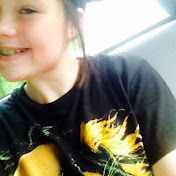 Profile Picture of Tori Darr (@toridarr8086) on Youtube