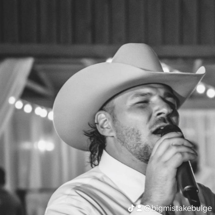 Profile Picture of brettjames_0 (@brettjames_0) on Tiktok