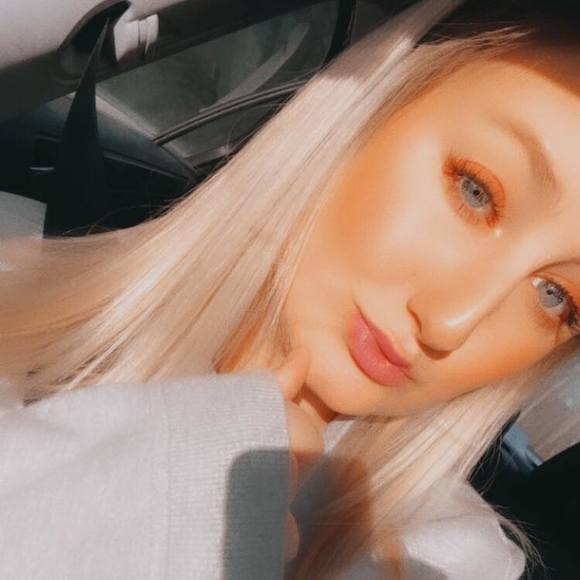 Profile Picture of Hannah Mcdougall (@hannahmcd13) on Poshmark