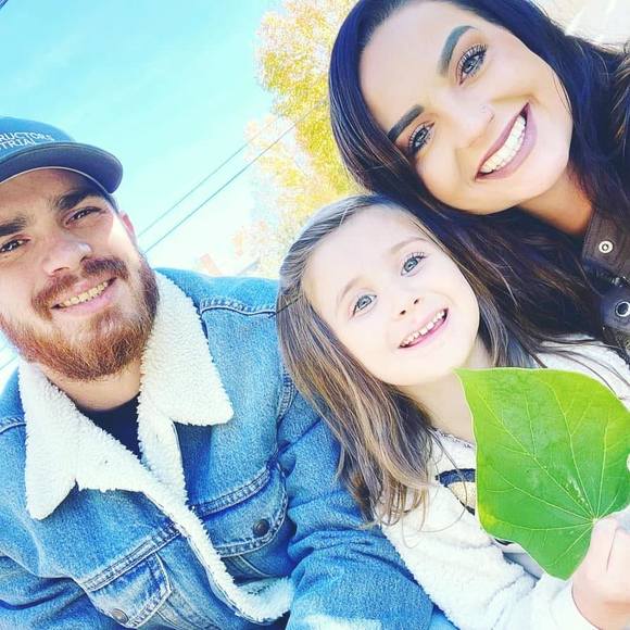 Profile Picture of Nicole Corriher (@jones12796) on Poshmark