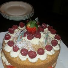 Profile Picture of Louisa Roberts (@robertsl32) on Twitter