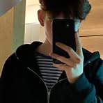 Profile Picture of Robert Jamiński (@sdhfkalwouehdisbihxudowbs) on Facebook