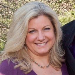 Profile Picture of Donna Decker (@donna_d8) on Twitter