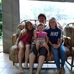 Profile Picture of Liz Jarvis (@liz.jarvis.10) on Instagram