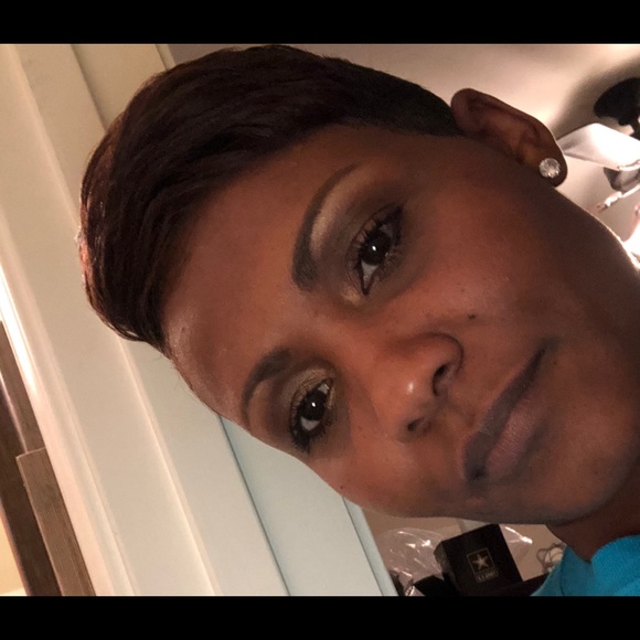 Profile Picture of Tamala Mitchell (@tamrmit) on Poshmark