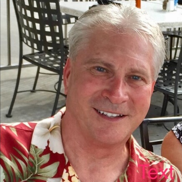 Profile Picture of Thomas Lippert (@tulsatown2019) on Poshmark