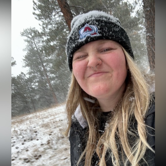 Profile Picture of Kyla Rotton (@kylarotton) on Poshmark