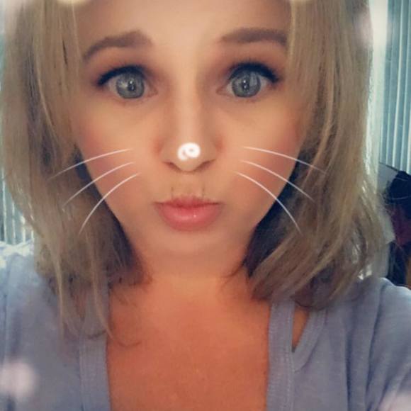 Profile Picture of Christy Compagno (@cnorstra) on Poshmark