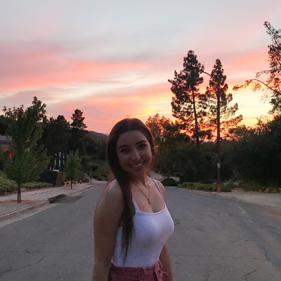 Profile Picture of Sweeney Ebrahimi (@sweeney_e) on Poshmark