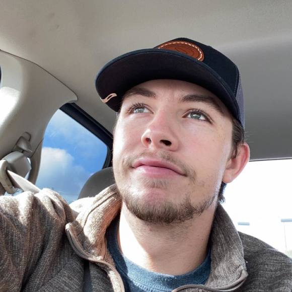 Profile Picture of Chase Armstrong (@chasearmstrong_) on Poshmark