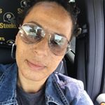 Profile Picture of Laurie Bell-Peele (@mizizpeele) on Instagram