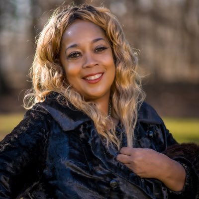 Profile Picture of CASSANDRA AARONS (@cassandraaarons) on Twitter