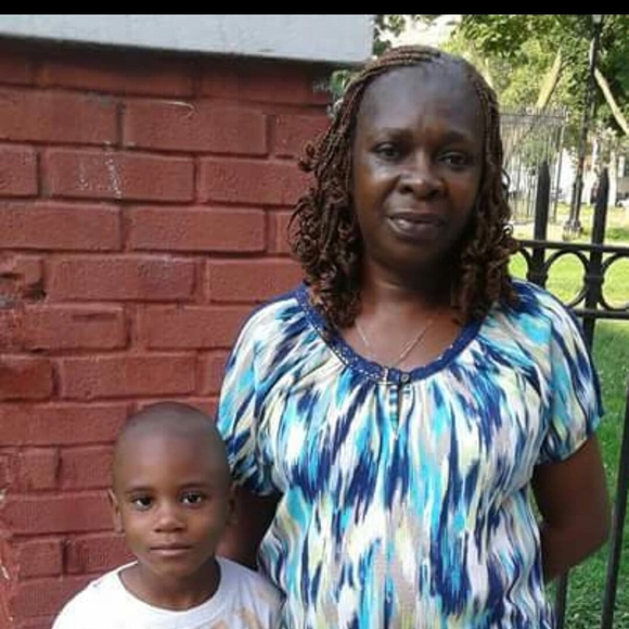 Profile Picture of Sandra Holt (@sandraholt455) on Poshmark