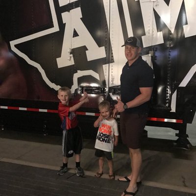 Profile Picture of Blake Schneider (@aschneider48) on Twitter