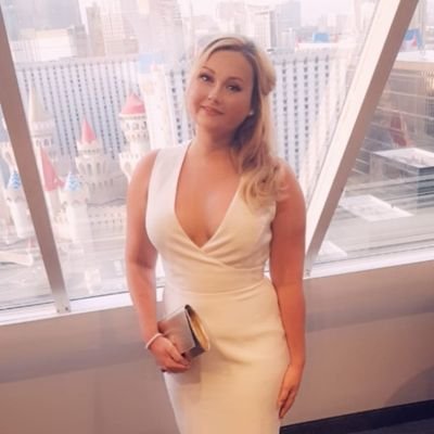 Profile Picture of Erin McDermott (@ErinMcDermott10) on Twitter