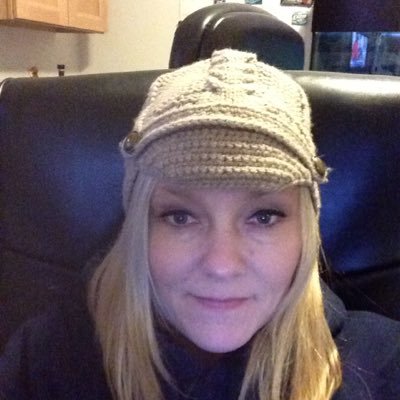 Profile Picture of Michelle Stokes (@shelly22471) on Twitter