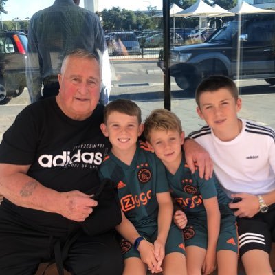 Profile Picture of Laura Wallace (@LauraDoran2) on Twitter