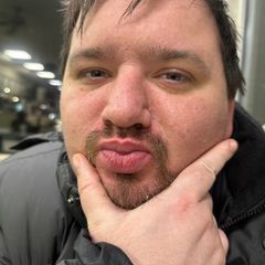 Profile Picture of amoe111 (@adammoe900) on Tiktok