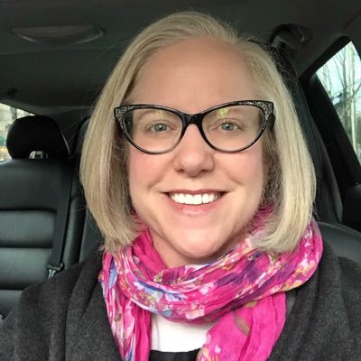 Profile Picture of Michelle Hanson (@glitterati34) on Twitter