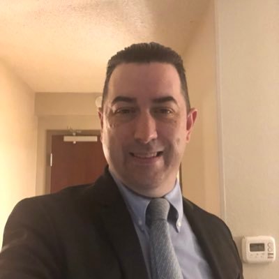 Profile Picture of Andrew Sloss (@AndrewSloss2) on Twitter