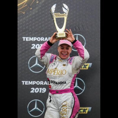 Profile Picture of FC Oficial Débora Rodrigues (@OficialFCDebora) on Twitter