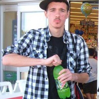 Profile Picture of Paul James Hilke (@zombehJester) on Twitter