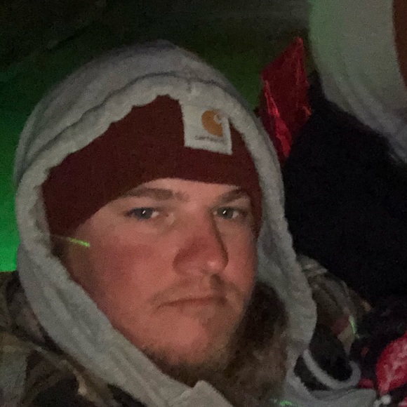 Profile Picture of Aaron Meister (@aaronmeister64) on Poshmark