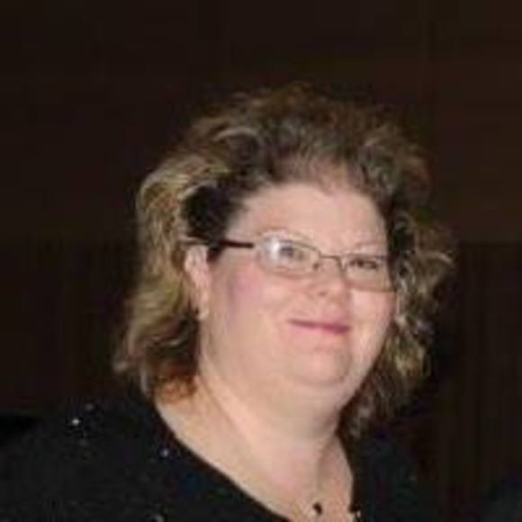 Profile Picture of Christine Siders (@tzevo) on Poshmark