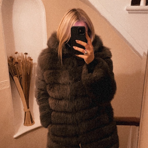 Profile Picture of Caroline Clausen (@carolineoclaus) on Poshmark