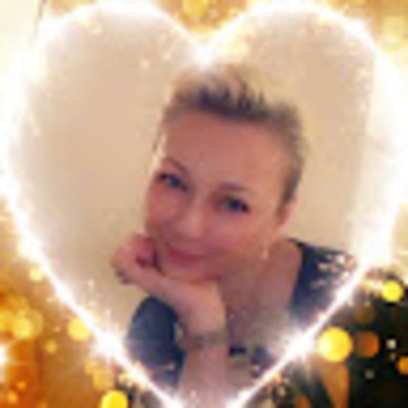 Profile Picture of Inga Krips (@ingakrips) on Poshmark