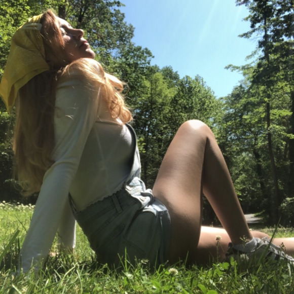 Profile Picture of Gabriella Pardo (@gabriella_pardo) on Poshmark