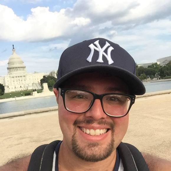 Profile Picture of Nicholas Edward (@nicholasez19) on Poshmark