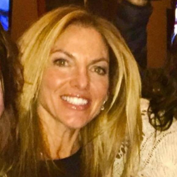 Profile Picture of Nancy Hanson (@nancyhanson695) on Poshmark