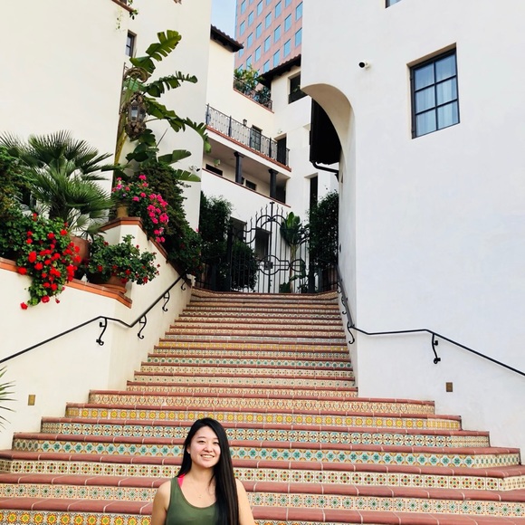 Profile Picture of Yuka Saito (@sytym3) on Poshmark