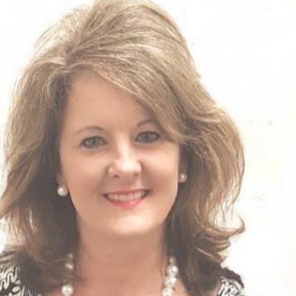 Profile Picture of Michelle Daughtridge (@mbdaugh2) on Poshmark