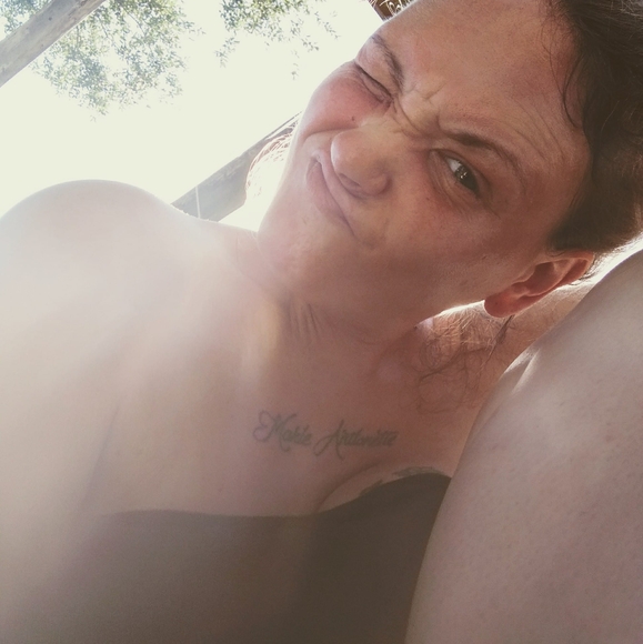 Profile Picture of Jessica Bray (@jessewhite) on Poshmark