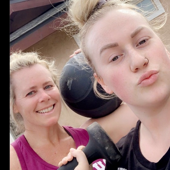 Profile Picture of Kasey Campbell (@myksmom12) on Poshmark