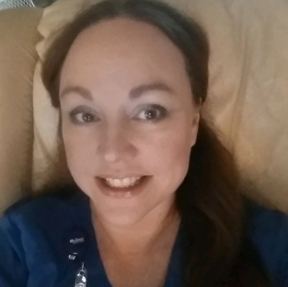 Profile Picture of Kimbrely Ditta (@kimditta) on Poshmark