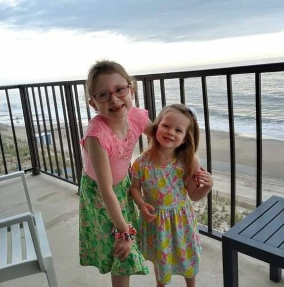 Profile Picture of Chrysa Calafut (@safkoc2) on Poshmark