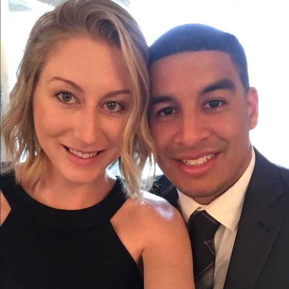 Profile Picture of Anna Cordova (@robe3806) on Poshmark