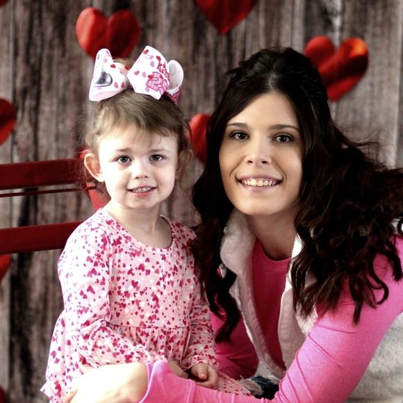 Profile Picture of Kaitlyn Swinford (@katedanielles) on Poshmark