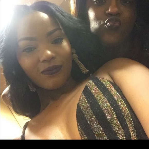 Profile Picture of Quentisha Jones (@tete1410) on Poshmark