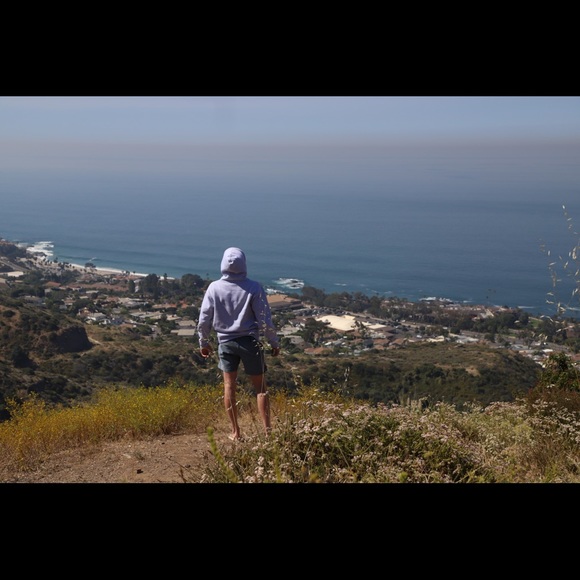 Profile Picture of Rhett Niedermeyer (@rhettn) on Poshmark