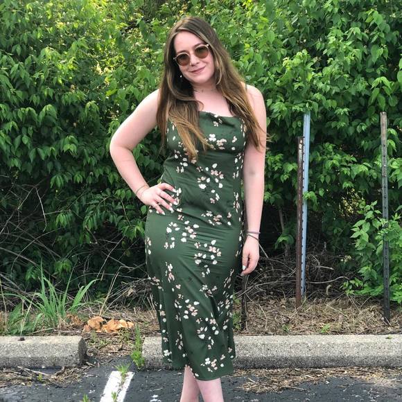 Profile Picture of Soula Liaros (@xliarosx) on Poshmark