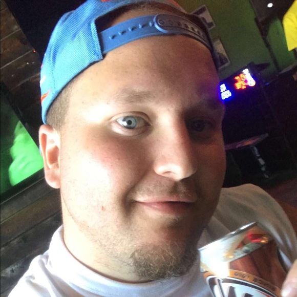 Profile Picture of Sean Kobeski (@kobeksibaby) on Poshmark